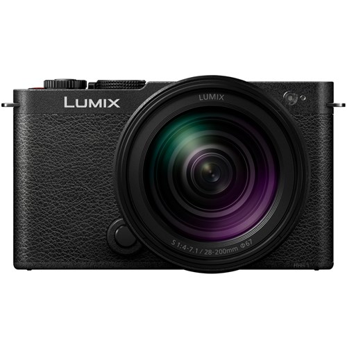 PANASONIC Lumix S9 + S 28-200mm f/4-7.1 MACRO O.I.S.