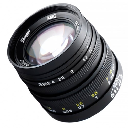 MITAKON Speedmaster 42.5mm f/1.2 (Micro 4/3)