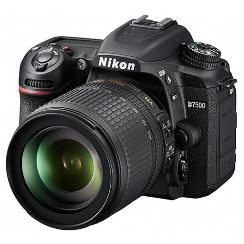 NIKON D7500 + AF-S 18-140mm VR