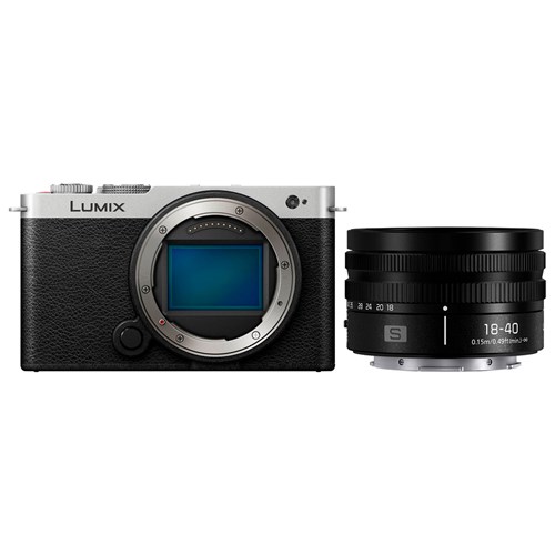 PANASONIC Lumix S9 + S 18 - 40mm f/4.5-6.3 (Silver)